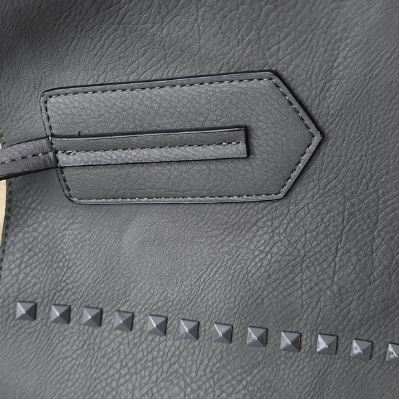 NEIMAN MARCUS REVERSIBLE PURSE - Picture 11 of 11